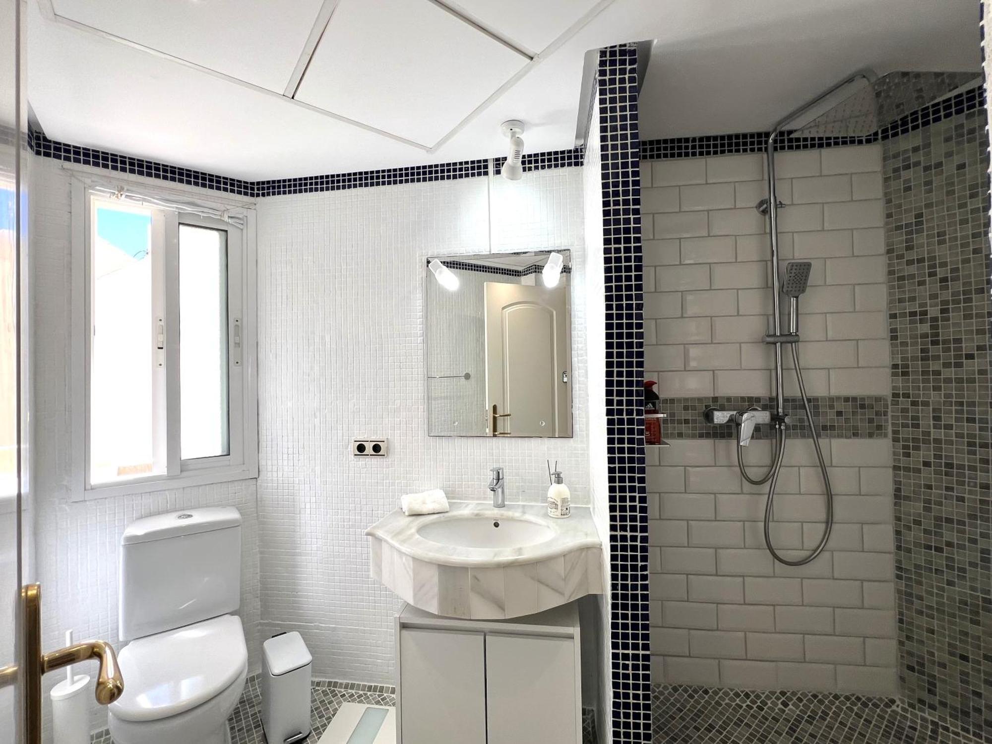 Stylish Townhouse In Beachfront Complex มาร์เบยา ภายนอก รูปภาพ