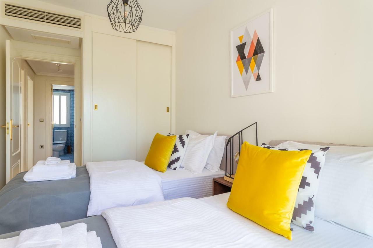 Stylish Townhouse In Beachfront Complex มาร์เบยา ภายนอก รูปภาพ